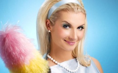 一捏胸一边打扑克全程视频